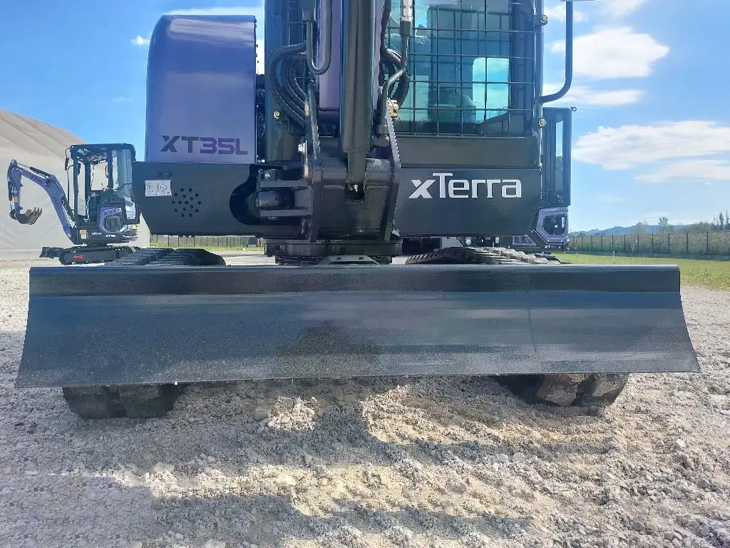 Mini bager xTerra XT35 3.5 tona - Image 4