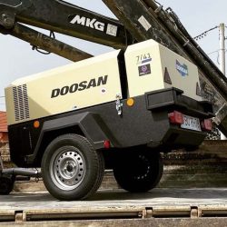 Kompresor Doosan 7-41 Comterra